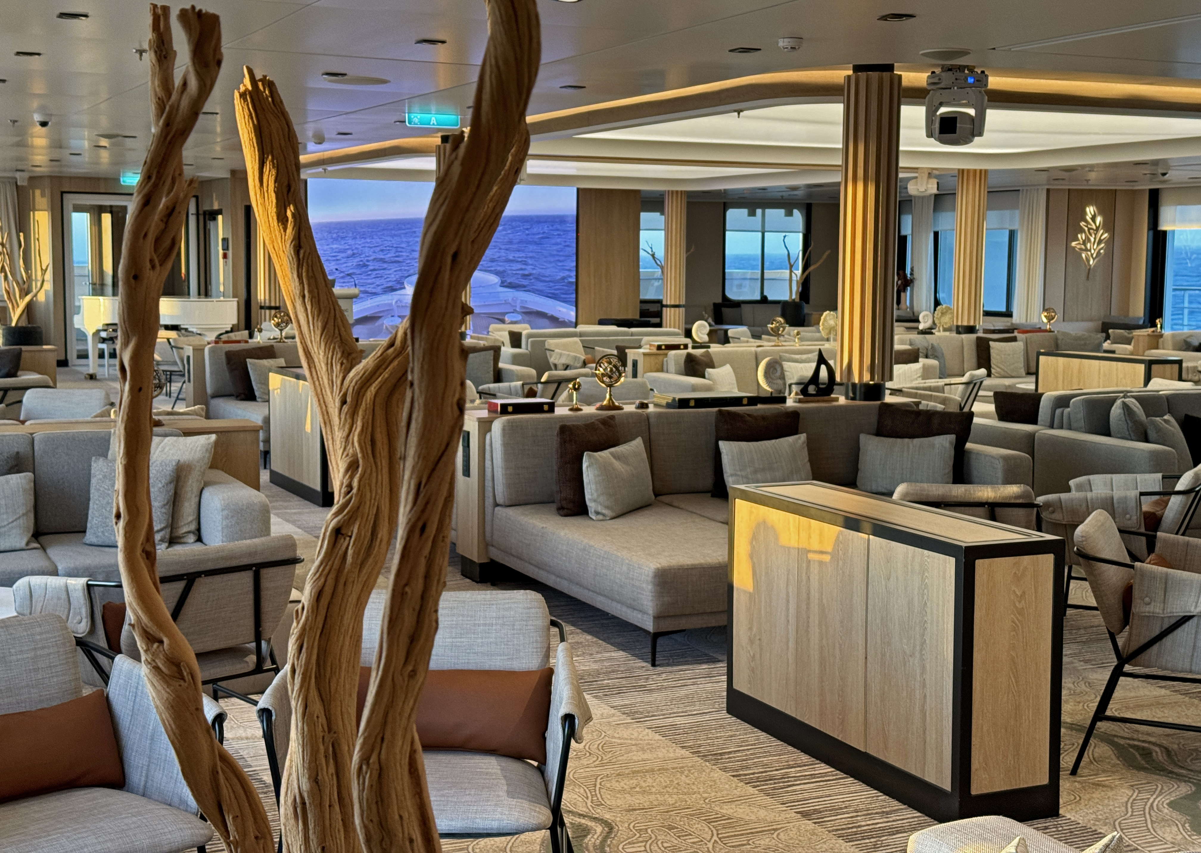 Observation Lounge on SH Vega